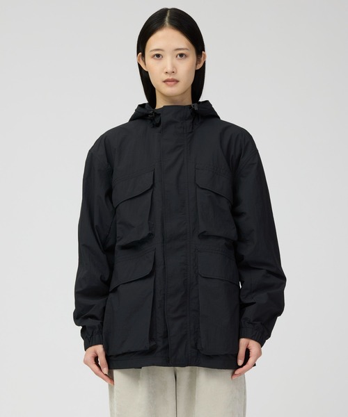 Snow Peak（スノーピーク）の「Snow Peak / Nylon Double Rip Jacket ナイロン ダブルリップ ジャケット（マウンテンパーカー・メンズ・ダークブラウン/ブラック/ライトブルー・S/M/L/XL）」の2枚目の写真