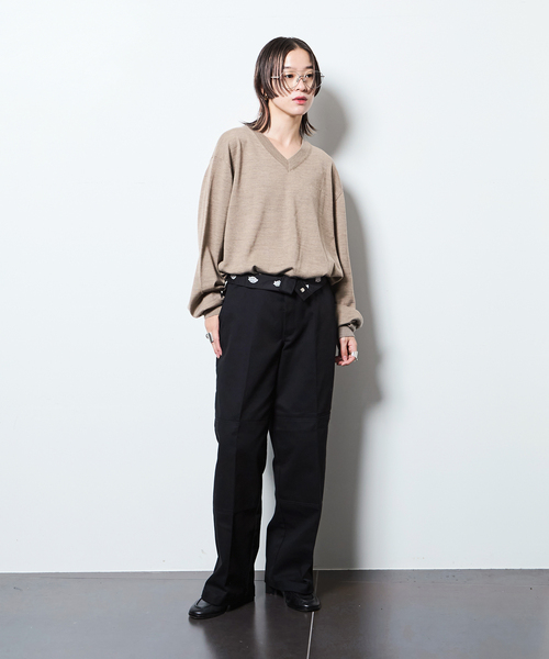 CITYSHOP(シティーショップ)の「V NECK SWEATER:ニット(ニット/セーター・レディース・ブラウン系その他/ライトグレー/ベージュ・FREE)」の9枚目の写真