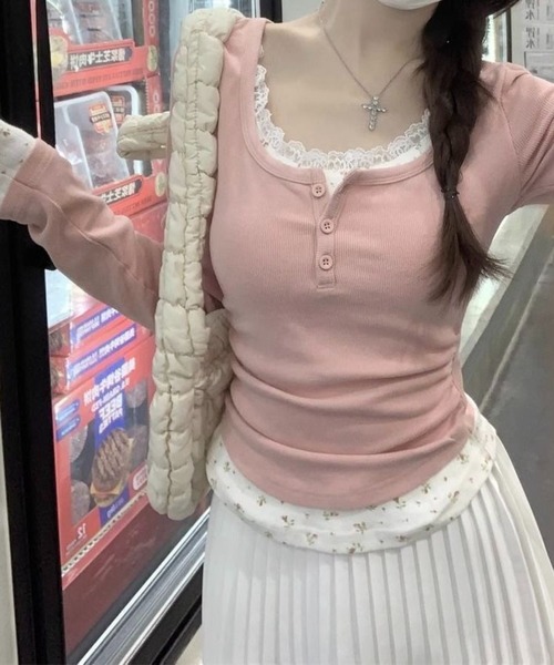 SHOUYO(ショウヨウ)の「フェイクレイヤードヘンリーネックデザインロングスリーブTシャツ(Tシャツ/カットソー・レディース・オフホワイト/ピンク・M)」の7枚目の写真
