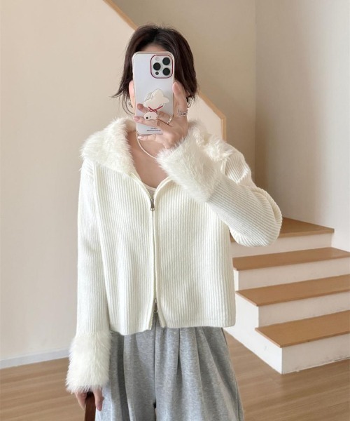 MELT（メルト）の「【ふわふわのファーがかわいい♪】ゆったりファー衿ジップアップショート丈リブニットカーディガン（カーディガン/ボレロ・レディース・ピンク/ベージュ/モカ/ホワイト・FREE）」の10枚目の写真