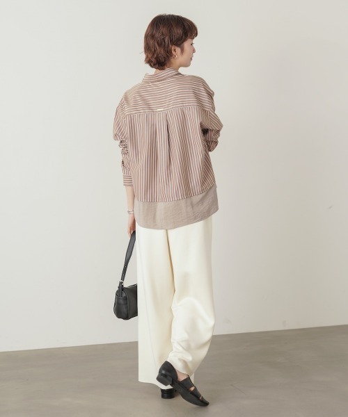 Bou Jeloud(ブージュルード)の「裾切替ストライプシャツ(シャツ/ブラウス・レディース・キャメル/ブルー・38)」の13枚目の写真