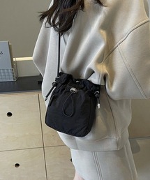 【26年秋冬新作】フラワー刺繍ドローストリングミニショルダーバッグ