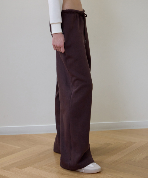 ROSEFRANTZ（ロゼフランツ）の「Rose Embroidery Wide Sweatpants [Brown]（スウェットパンツ・レディース・ブラウン・SMALL/MEDIUM/X-SMALL）」の4枚目の写真