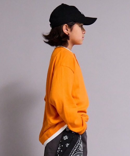PAIRMANON STREET（ペアマノンストリート）の「【90-160cm】ワッフル ヘンリーネック 長袖Tシャツ【PAIRMANON STREET】（Tシャツ/カットソー・キッズ・オレンジ/ブルー/ベージュ系その他/ブラック・120/130/140/150/160/90/100/110）」の16枚目の写真