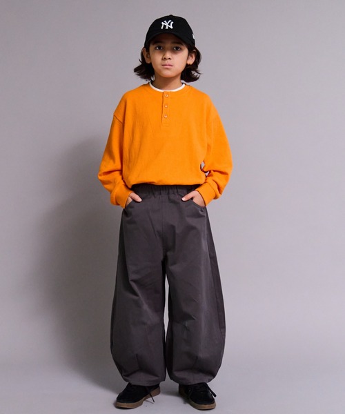 PAIRMANON STREET（ペアマノンストリート）の「【90-160cm】ワッフル ヘンリーネック 長袖Tシャツ【PAIRMANON STREET】（Tシャツ/カットソー・キッズ・オレンジ/ブルー/ベージュ系その他/ブラック・120/130/140/150/160/90/100/110）」の18枚目の写真