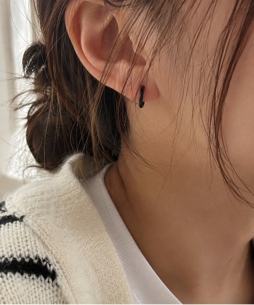 Stelino(ステリノ)の「イヤリング イヤーカフ フェイクピアス ノンホール 金属アレルギー対応 (片耳用)(イヤリング・レディース・ブラック/ゴールド/シルバー・#10/#8)」の9枚目の写真