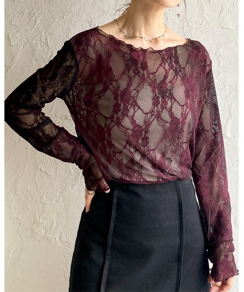 She's Closet（シーズクローゼット）の「ボートネック 花柄 ベロアフロッキー ジャガード シアートップス（Tシャツ/カットソー・レディース・グリーン/ボルドー・FREE）」の4枚目の写真