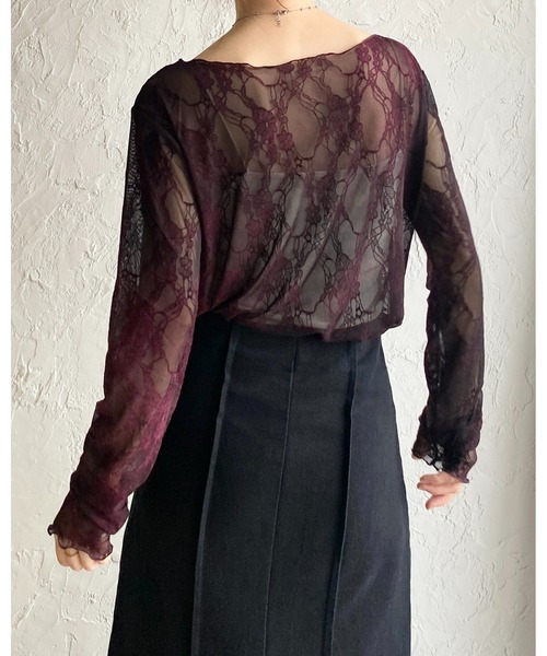 She's Closet（シーズクローゼット）の「ボートネック 花柄 ベロアフロッキー ジャガード シアートップス（Tシャツ/カットソー・レディース・グリーン/ボルドー・FREE）」の7枚目の写真