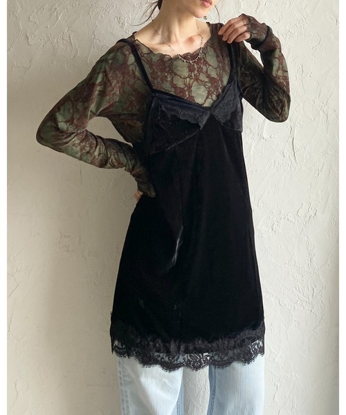She's Closet（シーズクローゼット）の「ボートネック 花柄 ベロアフロッキー ジャガード シアートップス（Tシャツ/カットソー・レディース・グリーン/ボルドー・FREE）」の5枚目の写真