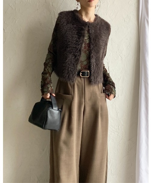 She's Closet（シーズクローゼット）の「ボートネック 花柄 ベロアフロッキー ジャガード シアートップス（Tシャツ/カットソー・レディース・グリーン/ボルドー・FREE）」の10枚目の写真