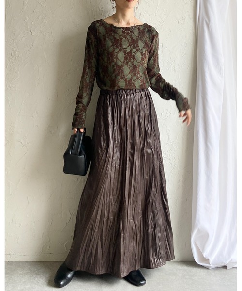 She's Closet（シーズクローゼット）の「ボートネック 花柄 ベロアフロッキー ジャガード シアートップス（Tシャツ/カットソー・レディース・グリーン/ボルドー・FREE）」の11枚目の写真