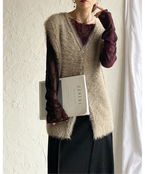 She's Closet（シーズクローゼット）の「ボートネック 花柄 ベロアフロッキー ジャガード シアートップス（Tシャツ/カットソー・レディース・グリーン/ボルドー・FREE）」の18枚目の写真