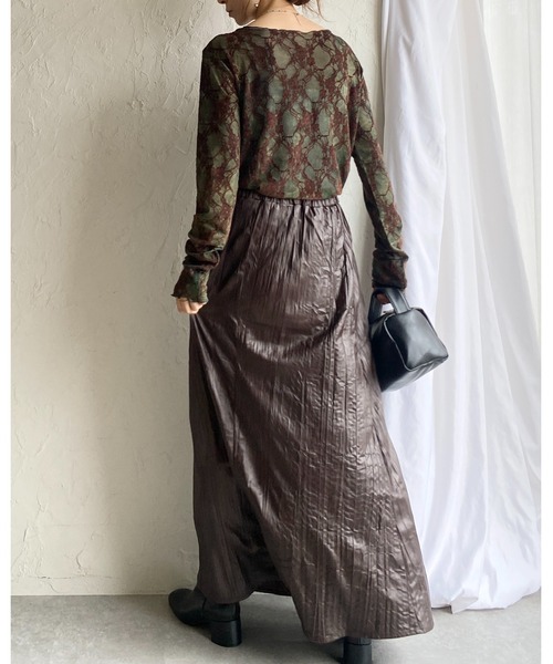 She's Closet（シーズクローゼット）の「ボートネック 花柄 ベロアフロッキー ジャガード シアートップス（Tシャツ/カットソー・レディース・グリーン/ボルドー・FREE）」の12枚目の写真