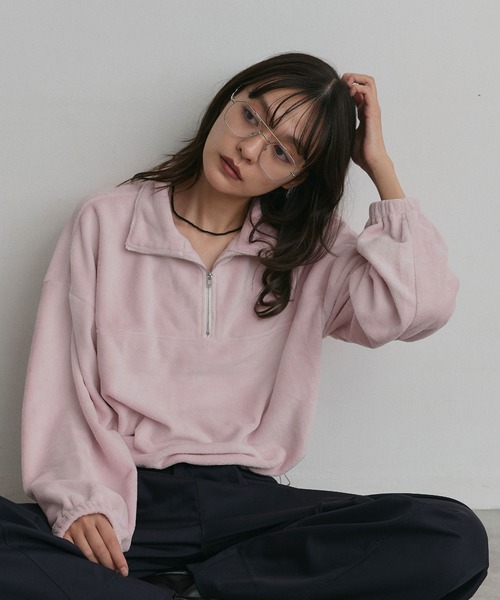 ad thie（アドティエ）の「フリース ハーフジップ プルオーバー（スウェット・レディース・チャコール/ピンク/ブラウン/ベージュ/ライトグレー・LARGE/MEDIUM）」の5枚目の写真