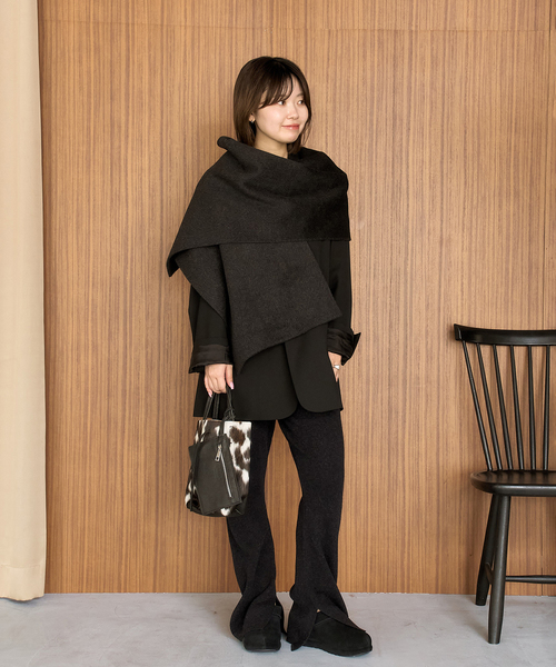 UGG(アグ)の「UGG/アグ W ENWRAP CLOG(スリッポン・レディース・ブラウン/ブラック・23cm/24cm/25cm)」の3枚目の写真