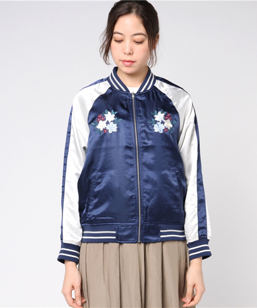 Honeys（ハニーズ）の「リバーシブル刺繍ブルゾン（ブルゾン・レディース・ネイビー/カーキ/グレー/ピンク・L/M）」の5枚目の写真