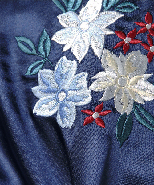 Honeys（ハニーズ）の「リバーシブル刺繍ブルゾン（ブルゾン・レディース・ネイビー/カーキ/グレー/ピンク・L/M）」の11枚目の写真