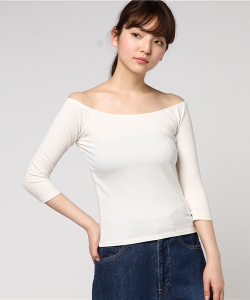 SLY（スライ）の「CUT オフショルTOPS（Tシャツ/カットソー・レディース・ブラックミックス/イエロー系その他/ブラック/レッド/ホワイト・2/1）」の11枚目の写真