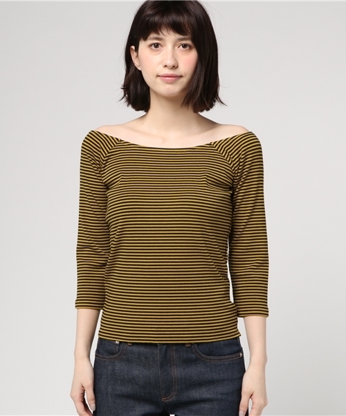 SLY（スライ）の「CUT オフショルTOPS（Tシャツ/カットソー・レディース・ブラックミックス/イエロー系その他/ブラック/レッド/ホワイト・2/1）」の15枚目の写真