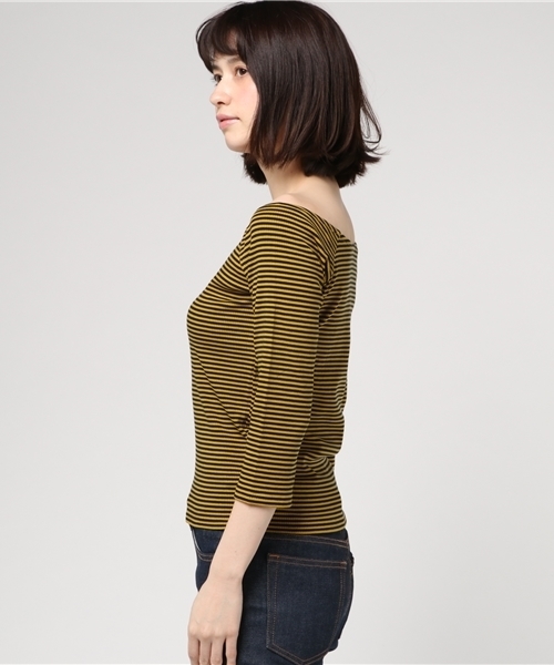 SLY（スライ）の「CUT オフショルTOPS（Tシャツ/カットソー・レディース・ブラックミックス/イエロー系その他/ブラック/レッド/ホワイト・2/1）」の16枚目の写真