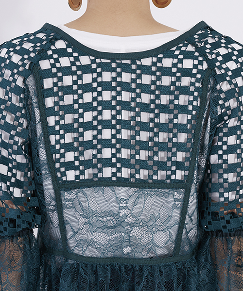 UNITED TOKYO（ユナイテッドトウキョウ）の「レースマキシロングワンピ（ワンピース・レディース・グリーン/ピンク/ブラック・1）」の6枚目の写真