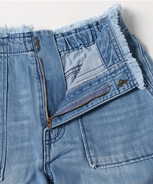 LBC（エルビーシー）の「デニムウエストフリンジパンツ（デニムパンツ・レディース・ブルー/ライトブルー・LARGE/MEDIUM）」の9枚目の写真