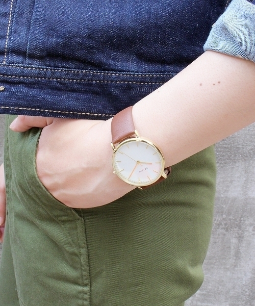 SALON（サロン）の「ラウンドフェイスウォッチ（アナログ腕時計・レディース・ブラウン/キャメル/ブラック・FREE）」の3枚目の写真