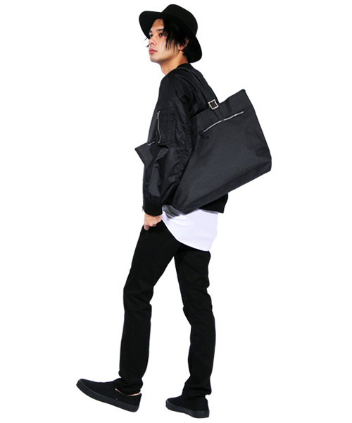 8(eight)(エイト)の「シンプル トートバッグ A4 ナイロン(トートバッグ・メンズ・ブラック/ネイビー/エメラルド/ダークグレー・FREE)」の13枚目の写真