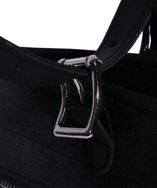 8(eight)(エイト)の「シンプル トートバッグ A4 ナイロン(トートバッグ・メンズ・ブラック/ネイビー/エメラルド/ダークグレー・FREE)」の11枚目の写真