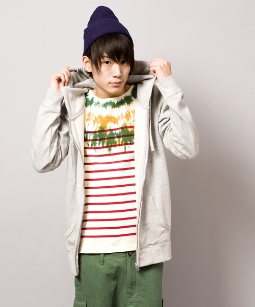 WEGO（ウィゴー）の「WEGO/裏毛カラーZIPパーカー（パーカー・メンズ・オフホワイト/ブラック/杢グレー/ケリー/ネイビー/マスタード/ピンク系その他/レッド・SMALL/MEDIUM/LARGE）」の9枚目の写真