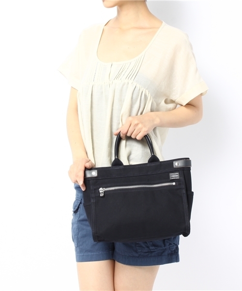 PORTER（ポーター）の「PORTER GIRL NAKED TOTE BAG SMALL <B印 YOSHIDA SELECT>（トートバッグ・レディース・ベージュ/レッド/ネイビー・ONE SIZE）」の13枚目の写真