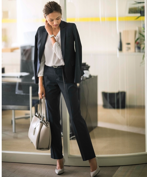 INDIVI（インディヴィ）の「CRアルティニ（スーツパンツ・レディース・ブラック/ネイビー/グレー・40/38/36/34）」の7枚目の写真