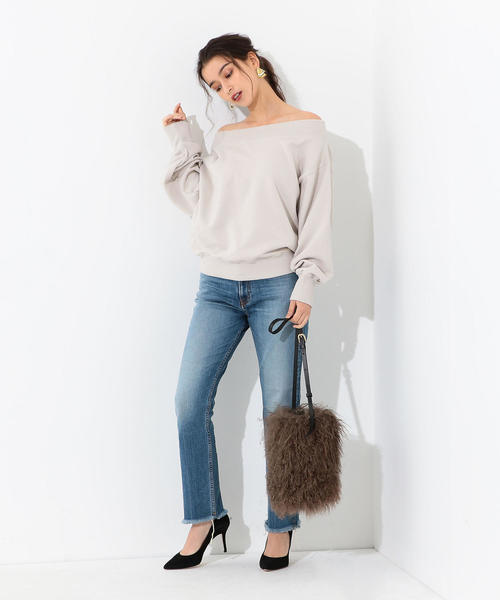 Jewel Changes(ジュエルチェンジズ)の「SMF オフショルダー ウラケ プルオーバー / スウェット(スウェット・レディース・ダークブラウン/ブラック/ベージュ・FREE)」の13枚目の写真