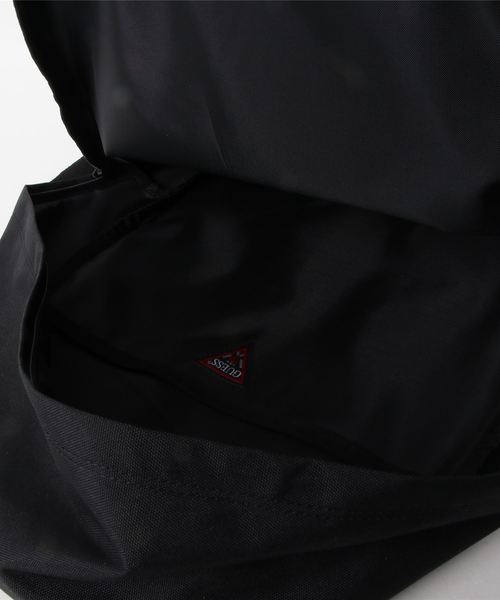 Guess（ゲス）の「TRIANGLE LOGO BACKPACK（バックパック/リュック）」 WEAR