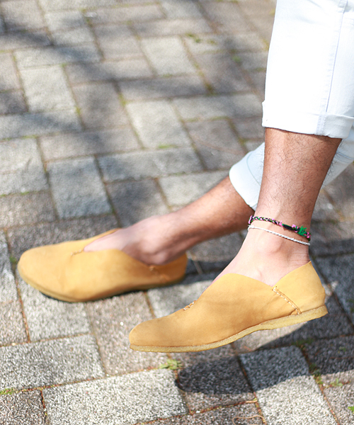 punto pigro（プントピグロ）の「ヌバックスリッポン (PUNTO PIGRO)（その他シューズ・メンズ・ホワイト/ネイビー/キャメル・27.5/26.5）」の3枚目の写真