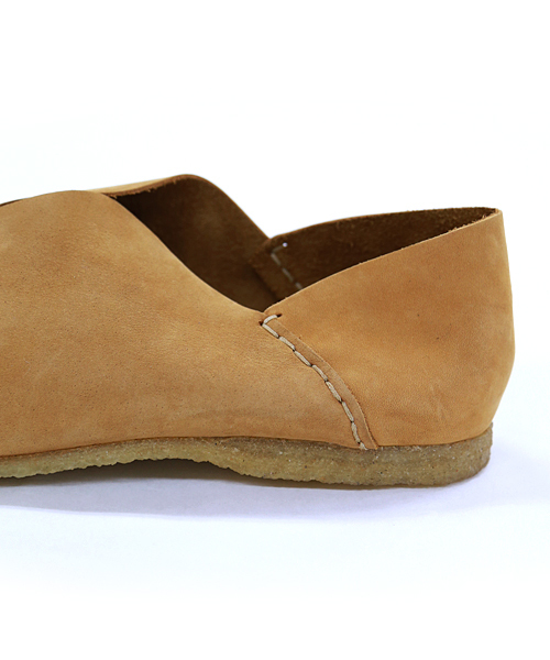 punto pigro（プントピグロ）の「ヌバックスリッポン (PUNTO PIGRO)（その他シューズ・メンズ・ホワイト/ネイビー/キャメル・27.5/26.5）」の7枚目の写真