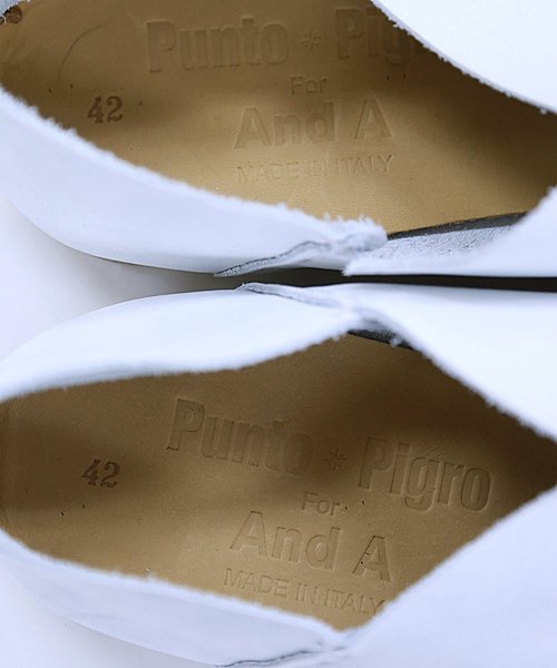 punto pigro（プントピグロ）の「ヌバックスリッポン (PUNTO PIGRO)（その他シューズ・メンズ・ホワイト/ネイビー/キャメル・27.5/26.5）」の12枚目の写真