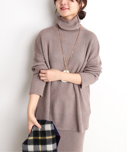 SLOBE IENA（スローブイエナ）の「ホールガーメントリブタートルプルオーバー◆（ニット/セーター・レディース・ブラック/ベージュ系その他/ラベンダー・FREE）」の2枚目の写真