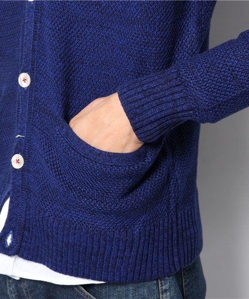 MEN'S MELROSE（メンズメルローズ）の「引き揃えタック編みカーディガン（カーディガン/ボレロ・メンズ・グレー/ホワイト/ブルー・MEDIUM/LARGE）」の4枚目の写真