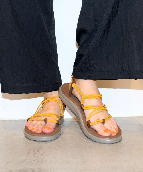 Teva(テバ)の「TEVA VOYA INFINITY / テバ ボヤインフィニティ― / ヒモサンダル(サンダル・レディース・ブラック/イエロー・23.0cm/24.0cm/25.0cm/22.0cm)」の9枚目の写真