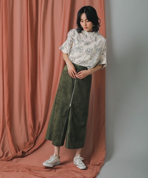 Bou Jeloud（ブージュルード）の「アソート柄ロールネックブラウス（シャツ/ブラウス・レディース・ブラック/オフホワイト・38）」の3枚目の写真