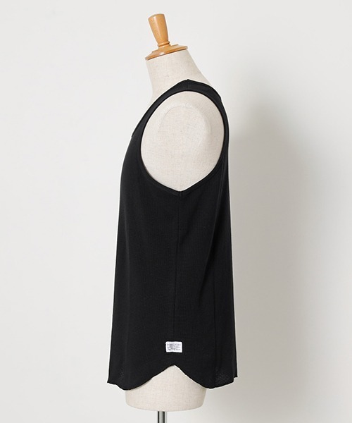 AZUL by moussy（アズールバイマウジー）の「HEAVY WAFFLE TANK TOP/ヘビーワッフルタンクトップ（タンクトップ・メンズ・ベージュ/ブラック/ホワイト・LARGE/MEDIUM）」の13枚目の写真