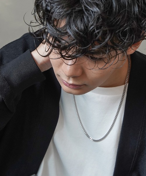 SPINNS(スピンズ)の「シルバーチェーンネックレス/60㎝/ レイヤードにも使いやすい長めレングス(ネックレス・メンズ・シルバー/ゴールド/シルバー×ゴールド・ONESIZE)」の14枚目の写真