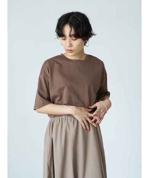 AMERICAN HOLIC(アメリカンホリック)の「クルーネック半袖カットプルオーバー 〇*(Tシャツ/カットソー・レディース・ブラック/ネイビー/ブラウン/オフホワイト/アイボリー/キャメル/その他7/ホワイト系その他4・M/L)」の21枚目の写真