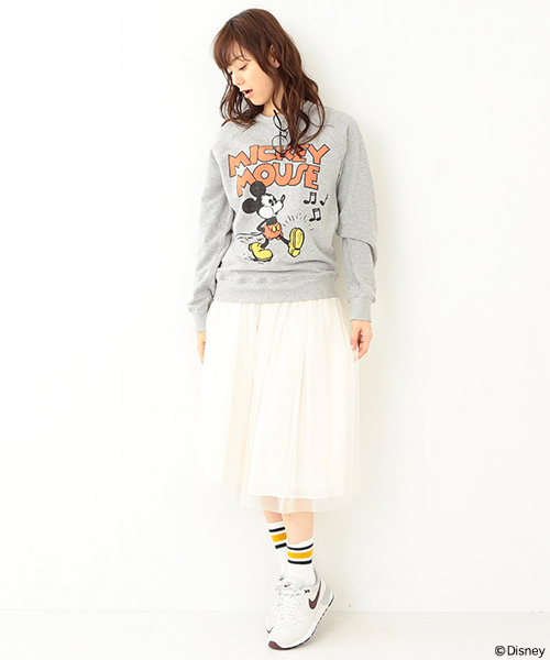 Ray BEAMS（レイビームス）の「JUNK FOOD ×Ray BEAMS / 別注ミッキー back（スウェット・レディース・グレー・ONE SIZE）」の10枚目の写真