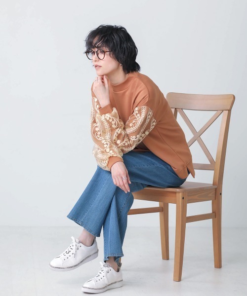 Bou Jeloud(ブージュルード)の「ライトダンボール×ウールレース切替プルオーバー(ニット/セーター・レディース・アイボリー/キャメル/ブラック・FREE)」の8枚目の写真