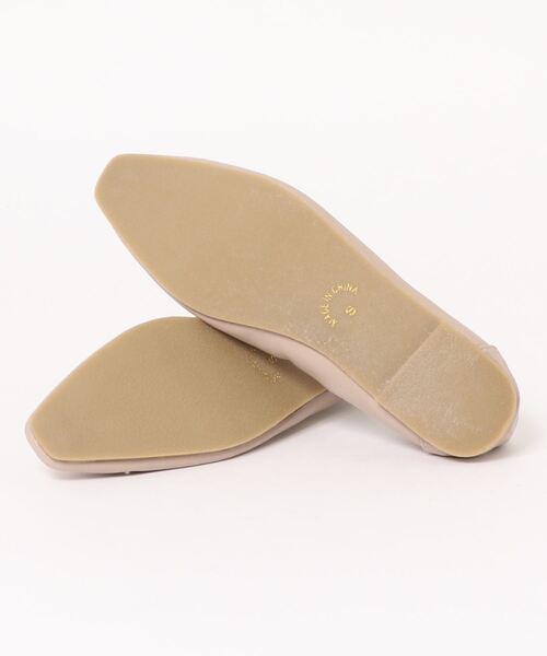 KOBE LETTUCE(コウベレタス)の「スクエアトゥギャザーバレエシューズ(バレエシューズ・レディース・ホワイト/ブラック/ベージュ/ライトカーキ・LL/M/L/S)」の6枚目の写真