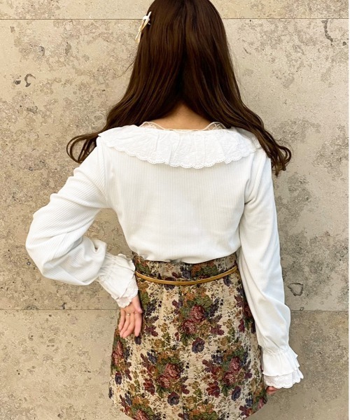 apres jour(アプレジュール)の「コットンレースフリルリブトップス【ZOZOTOWN限定アイテム】(Tシャツ/カットソー・レディース・オフホワイト/ベージュ/ブラック・X-LARGE/フリー)」の5枚目の写真
