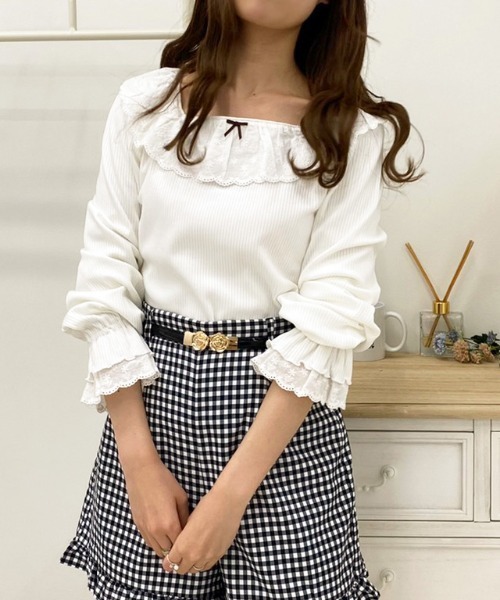 apres jour(アプレジュール)の「コットンレースフリルリブトップス【ZOZOTOWN限定アイテム】(Tシャツ/カットソー・レディース・オフホワイト/ベージュ/ブラック・X-LARGE/フリー)」の6枚目の写真