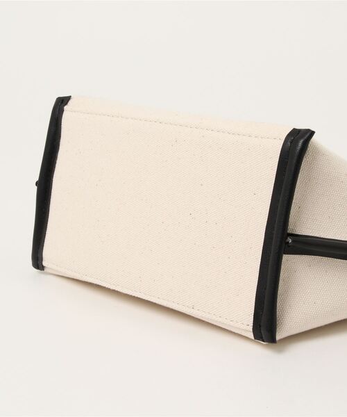 ap retro（アプレトロ）の「キャンバス×レザーハンドバック【ZOZO限定アイテム】（ハンドバッグ・レディース・ベージュ/ブラック/ブラウン・FREE）」の8枚目の写真